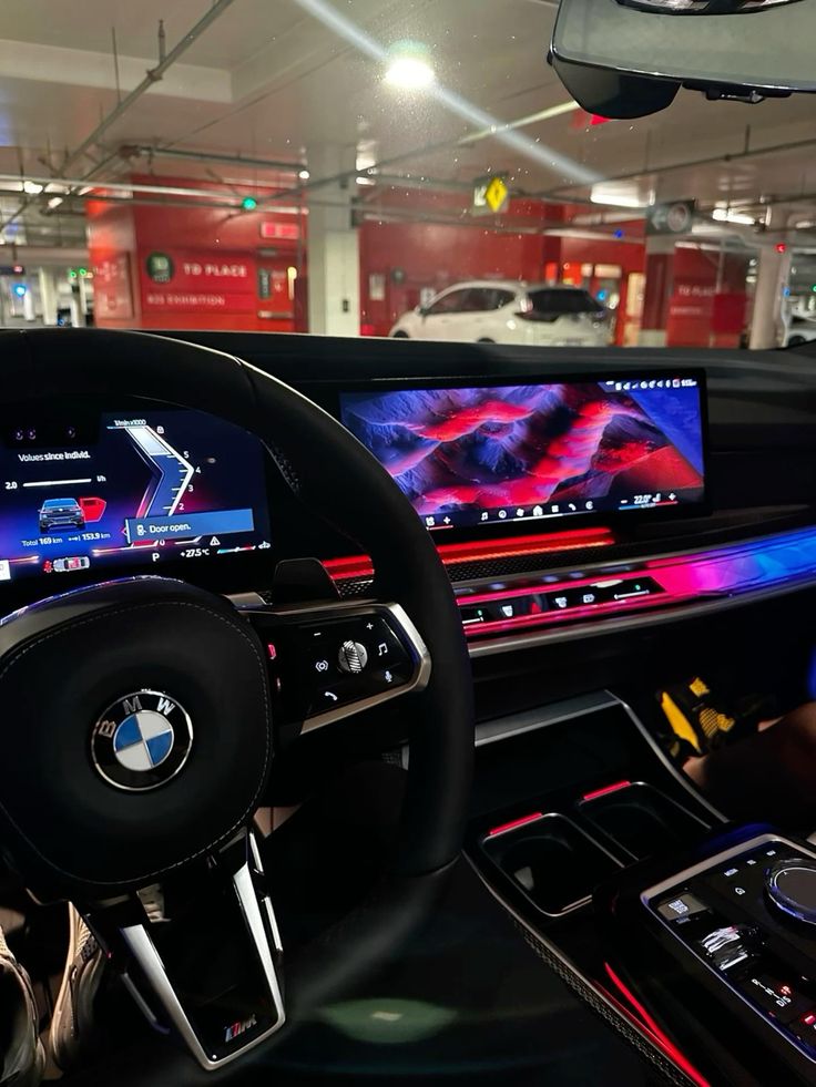 INSTALACIÓN DE PANTALLAS Y SISTEMAS MULTIMEDIA para coche